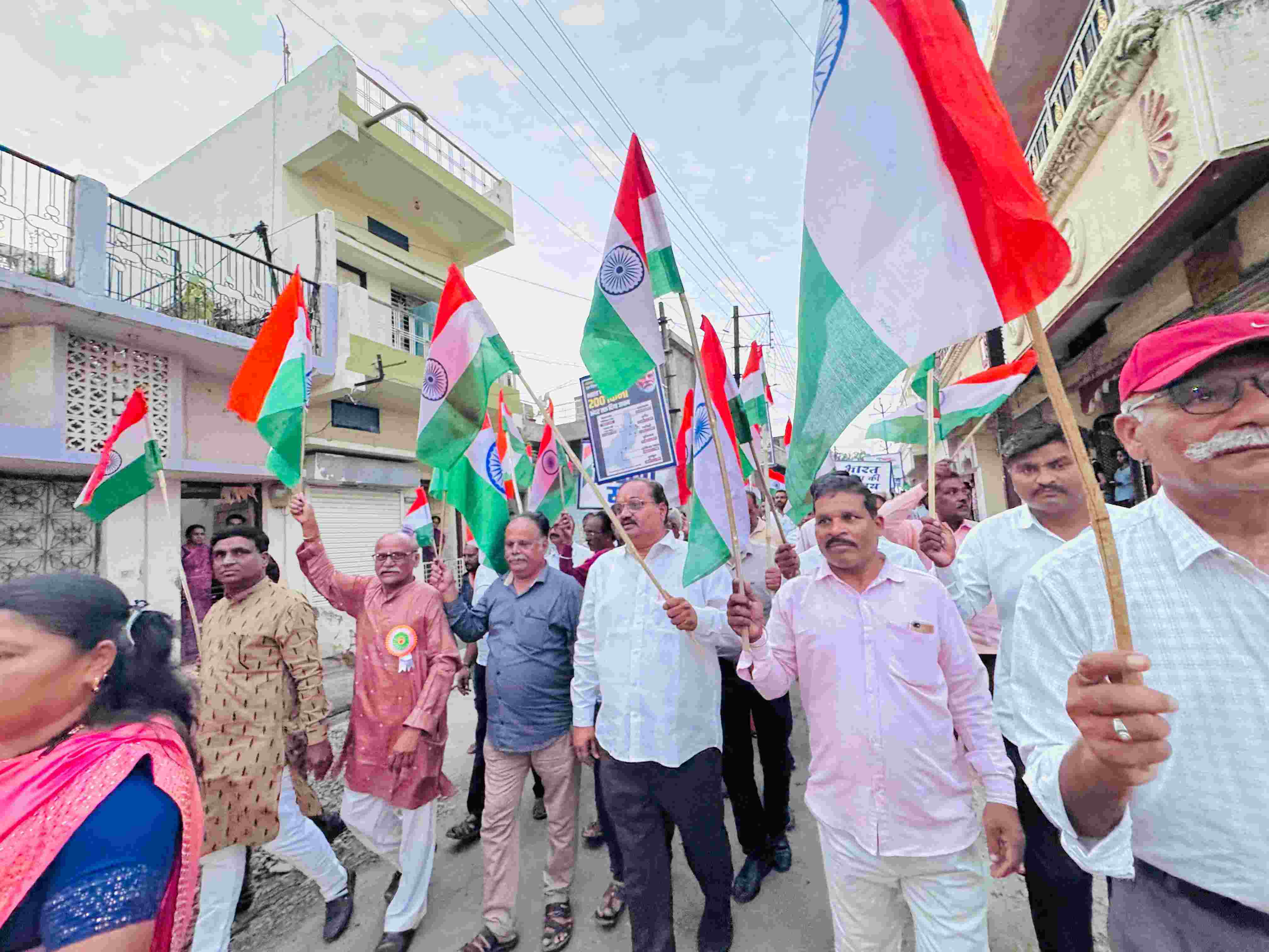 शौर्य,अभिमान आणि देशभक्तीचा जयघोष तिरंगा यात्रा-मोर्शी